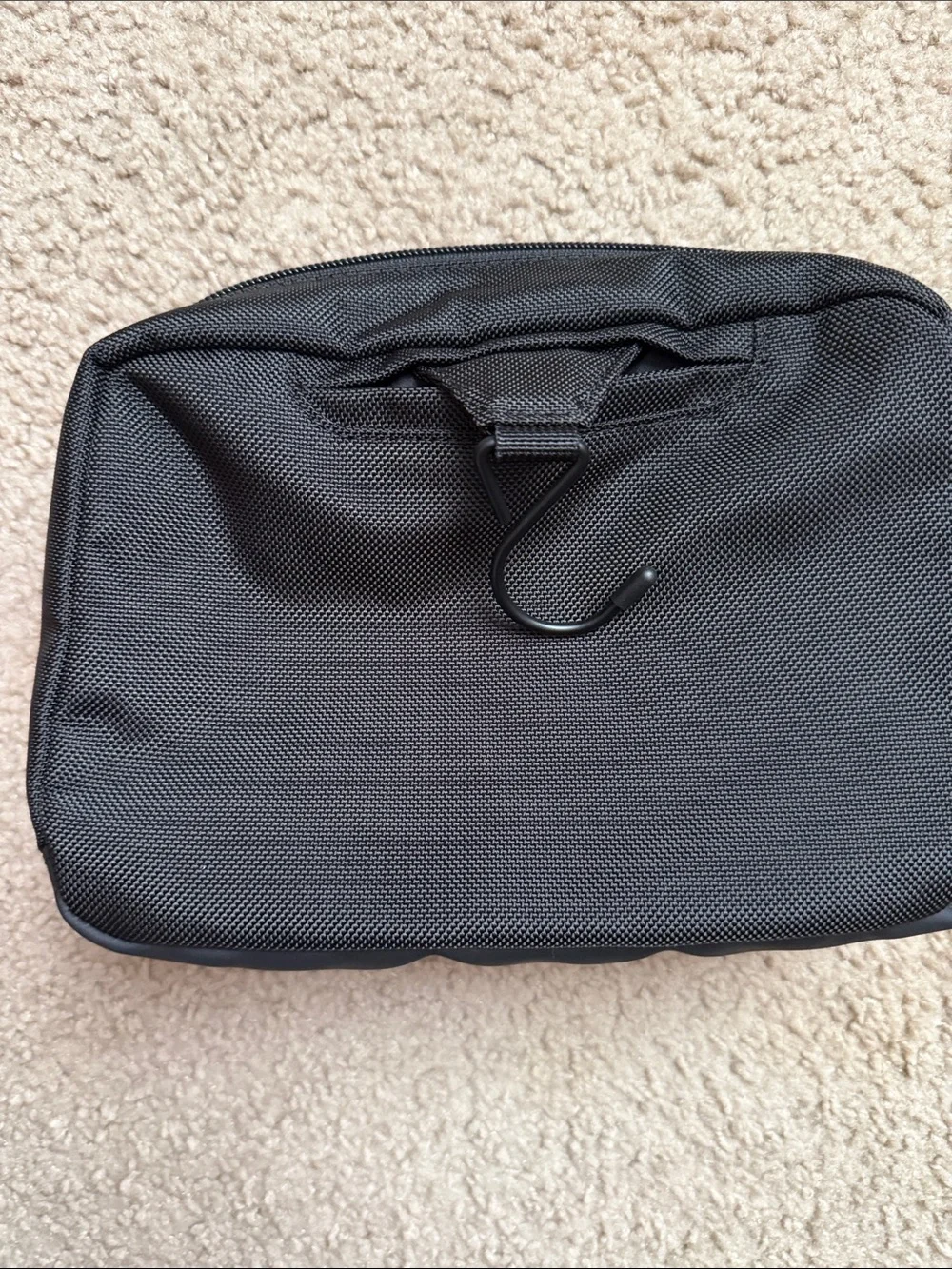 Tumi Alpha Bravo Travel kit/ toiletry bag with hanger blue & green